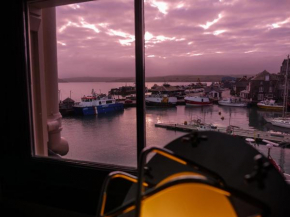 Padstow Escapes - Pajar Luxury Penthouse Apartment